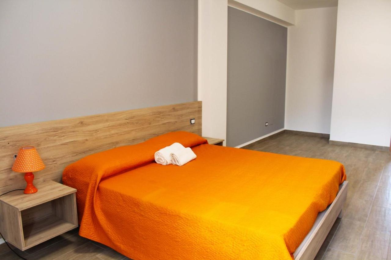 Bed Ponente Hotel Isola delle Femmine Exterior foto